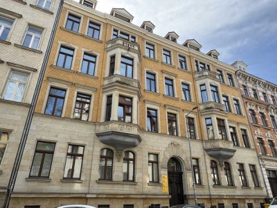Helle Altbau Wohnung in Top Lage!