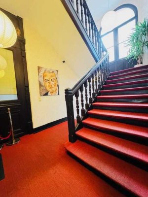 Altbauperle am Rheinufer - großzügige 3-4 Zimmer Wohnung mit Rheinblick - mit Stellplatz !