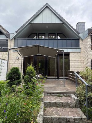 Modernisiertes Reihenmittelhaus mit Garten, Kamin und Garage in ruhiger Lage Burgwedels