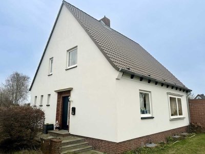 Ein Zuhause zum Wohlfühlen: Einfamilienhaus mit Garten in Heide zur Vermietung