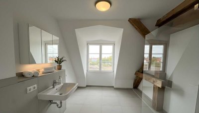 *Erstbezug nach Sanierung - 2 Zimmer-Wohnung*