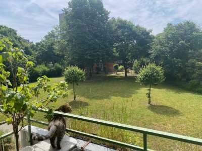 Helle 2ZKBB-Wohnung mit Blick ins Grüne!