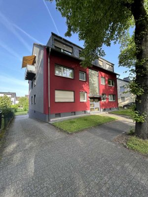 Modernisierte 3-Zimmer-Wohnung mit Balkon, Garage & Stellplatz