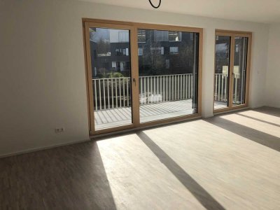 Helle und moderne 4 Zi.-Wohnung (E5) mit sonnigem Balkon in herrlicher Lage von Weinsberg