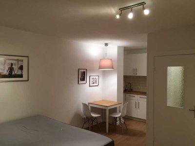 Möbliertes Apartment mit Balkon mitten in HH-Winterhude, Bezug ab Juli 2026