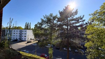 Helle Eigentumswohnung in Duisburg-Vierlinden – 3 Zimmer mit Südwest-Balkon, Garage und Keller!