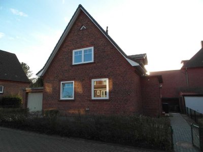 Einfamilienhaus mit vier Zimmern und EBK in Stade