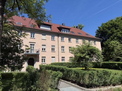 sonnige, komplett sanierte 3,5-Zimmer-Wohnung am Pfannenstiel