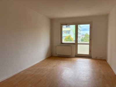 2-Raum-Wohnung mit Balkon in Roßlau
