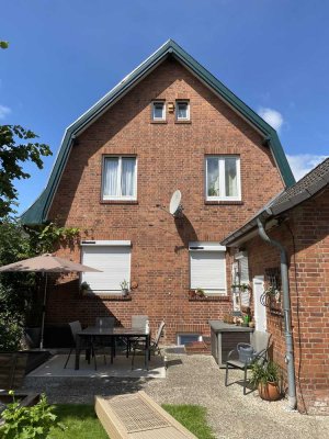 Wir vermieten zwei WG Zimmer an ruhige Einzelperson in Bad Oldesloe (Nähe Krankenhaus Askle