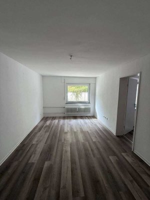 CHARMANTE EIGENTUMSWOHNUNG MIT EINBAUKÜCHE IN RUHIGER LAGE VON NIPPES +PROVISIONSFREI+