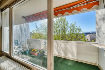 *Uneinsehbar - *Fernblick - Sonnige 5,5 Zimmer Wohnung mit 2 Eingängen, 2 Loggien und Garagenbox