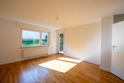 Schöne drei Zimmer Wohnung in Böblingen mit großem Gemeinschaftsgarten