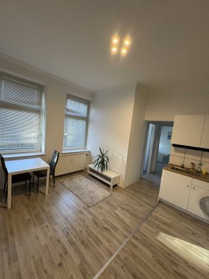 Schöne 2 Zimmer Wohnung komplett Möbliert im Herzen von Velbert