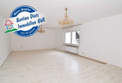 DIETZ: Hier ist PLATZ! Haus im Haus! Helle 4 Zimmerwohnung mit eigenem Eingang, überdachter Balkon