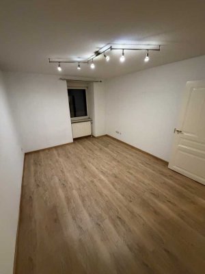 Gepflegte 3-Zimmer Wohnung im 2. OG in Mannheim-Waldhof für Berufstätige, Studierende