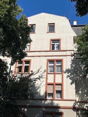 Erstbezug nach Sanierung ! Schöne, helle 3-Zimmer-Wohnung mit Balkon