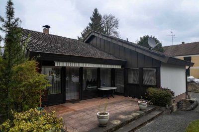 - RESERVIERT - Ihr Familientraum mit vielen Möglichkeiten - freistehendes Einfamilienhaus im Herzen