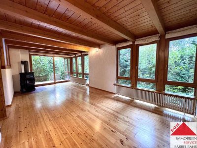 Freistehendes Einfamilienhaus im Grünen samt EBK und Garage in ruhiger Lage von Herrenberg!