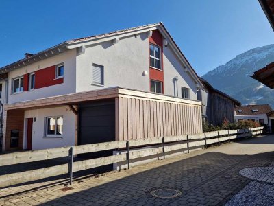 Doppelhaushälfte in zentraler Lage