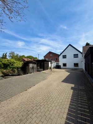 Zweifamilienhaus in guter und verkehrsberuhigter Lage von MG Rheindahlen (Mennrath)