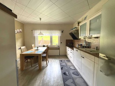 Großzügiges Einfamilienhaus mit Einliegerwohnung, PV-Anlage und Garten in Bad Hersfeld