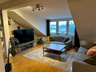 Charmante, lichtdurchflutete 4-Zimmer Wohnung mit Gartennutzung in Düsseldorf-Heerdt