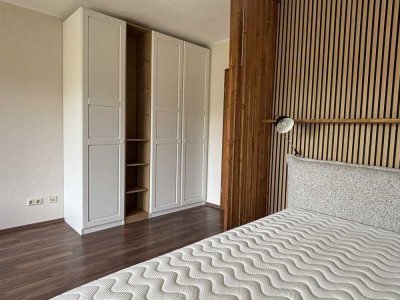 Erstbezug nach Renovierung: Charmante 1-Zimmer-Wohnung mit Balkon in München-Perlach