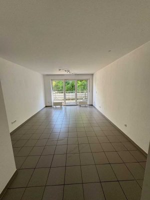 Helle 2-Zimmer-Wohnung mit Balkon in Leverkusen-Wiesdorf