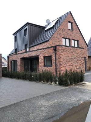 Vermietung Moderne Doppelhaushälften mit Terrasse und Garten in Rhede Nord