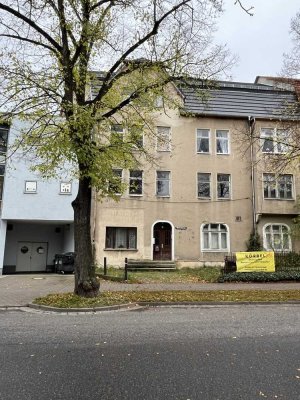 Sanierungsobjekt bereits mit neuem Dach