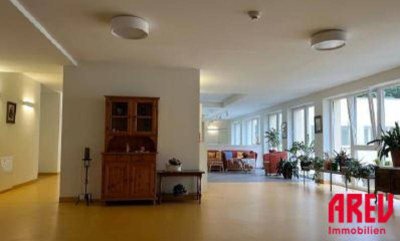 CHARMANTE 3 ZIMMERWOHNUNG IM GRÜNDEN - TOP 12
