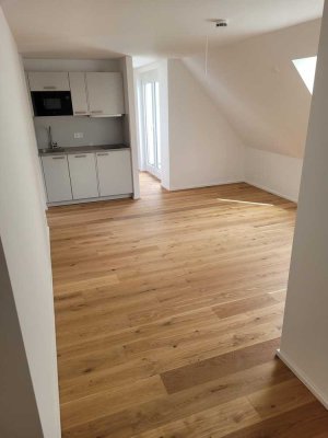 Das ehemalige Bettenhaus - Mildred-Scheel-Straße 2/2a/2b/10/10a