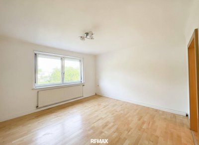 Lichtdurchflutete 62 m² Wohlfühlwohnung – saniert, sofort bezugsbereit &amp; voller Charme.