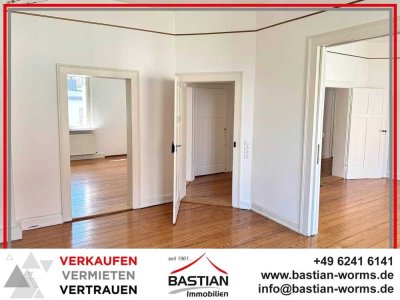 Jugendstil - historisch - authentisch: 3-Familienhaus mit Garten und Garage, Worms-West!