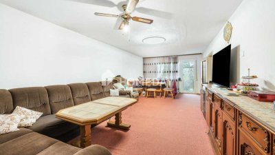 Sonne, Platz & Potenzial: 4-Zimmer-Wohnung mit Süd-Loggia