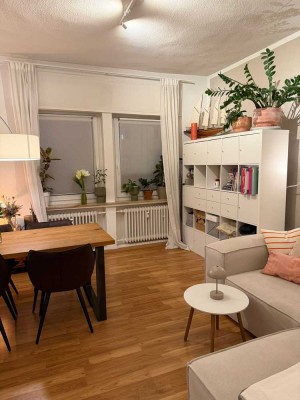 Helle 2-Zimmer Erdgeschosswohnung mit Balkon in Köln Junkersdorf