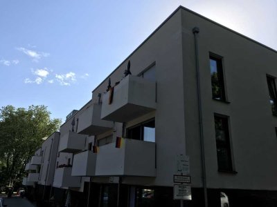 WBS erforderlich! Barrierefreie seniorengerechte Mietwohnung im Erdgeschoss zu vermieten!