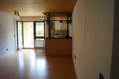 Stilvolle, gepflegte 1-Zimmer-Wohnung mit Einbauküche in Neustadt an der Aisch