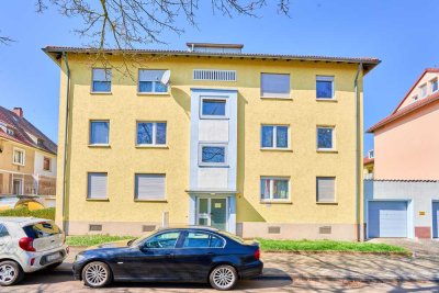 FESTPREIS - Frisch sanierte Wohnung, 1. Etage mit Balkon, Garten und Keller
