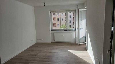 Kernsanierte 2-Zimmer-Wohnung mit gehobener Innenausstattung im Zentrum von Ludwigshafen am Rhein