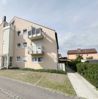 Attraktive 2-Zi.-Wohnung  mit Balkon und Tiefgaragenstellplatz in begehrter Siedlungslage