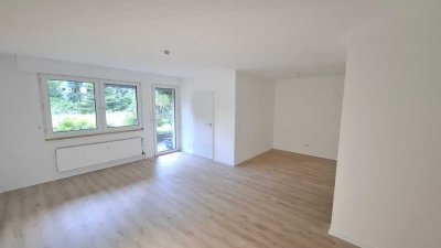 Helles Appartement mit Terrasse in Düsseldorf-Unterrath