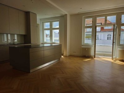 Selected Preview - Besichtigung vor Markteinführung - kernsanierte Altbauresidenz mit Gästewohnung