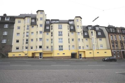 Neu Renoviert - Neubau 2004, 3 Zi. mit Balkon u.Tiefgarage