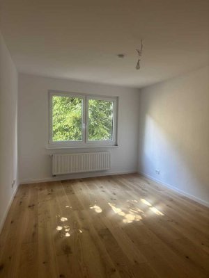 Erstbezug nach Sanierung - Einzimmerwohnung in Bestlage im Agnesviertel