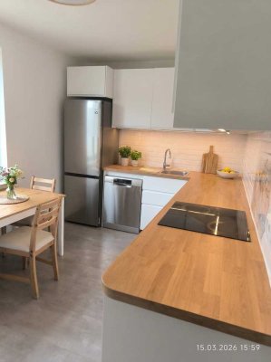 128 m² DG-Wohnung mit 14 m² Terrasse, Stellplatz & eigenem Eingang