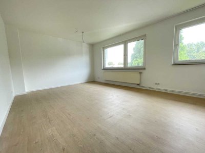 Kriftel - Gemütliche , renovierte 4-Zimmer-Wohnung mit EBK, 2 Kellerräumen und PKW-Stellpatz