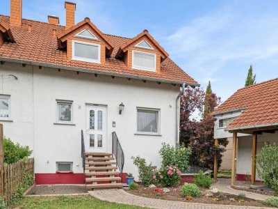 Familienfreundliches Zuhause mit separater Einliegerwohnung und Traumgarten in Dittelsheim