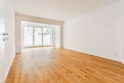 Erstbezug-Neubau in ambientestarkem Jugendstilhaus: Wohnglück mit Gartenanteil dicht Treptower Park!